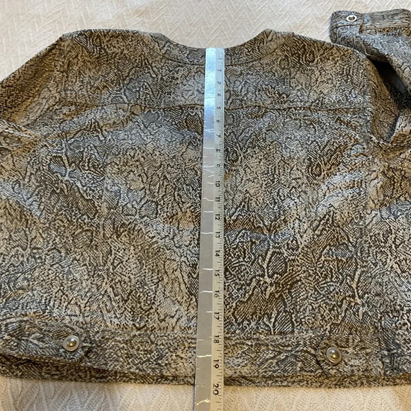 Ruby Red Women's Snakeskin Print Jacket Sz 14 Gray Silver Sparkle Night Out - Picture 10 of 14